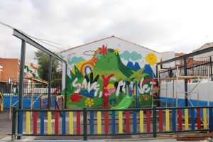Creamos un nuevo espacio de sombra para los más pequeños del CEIP Carretas con las Obras de Verano en los colegios de Arganda