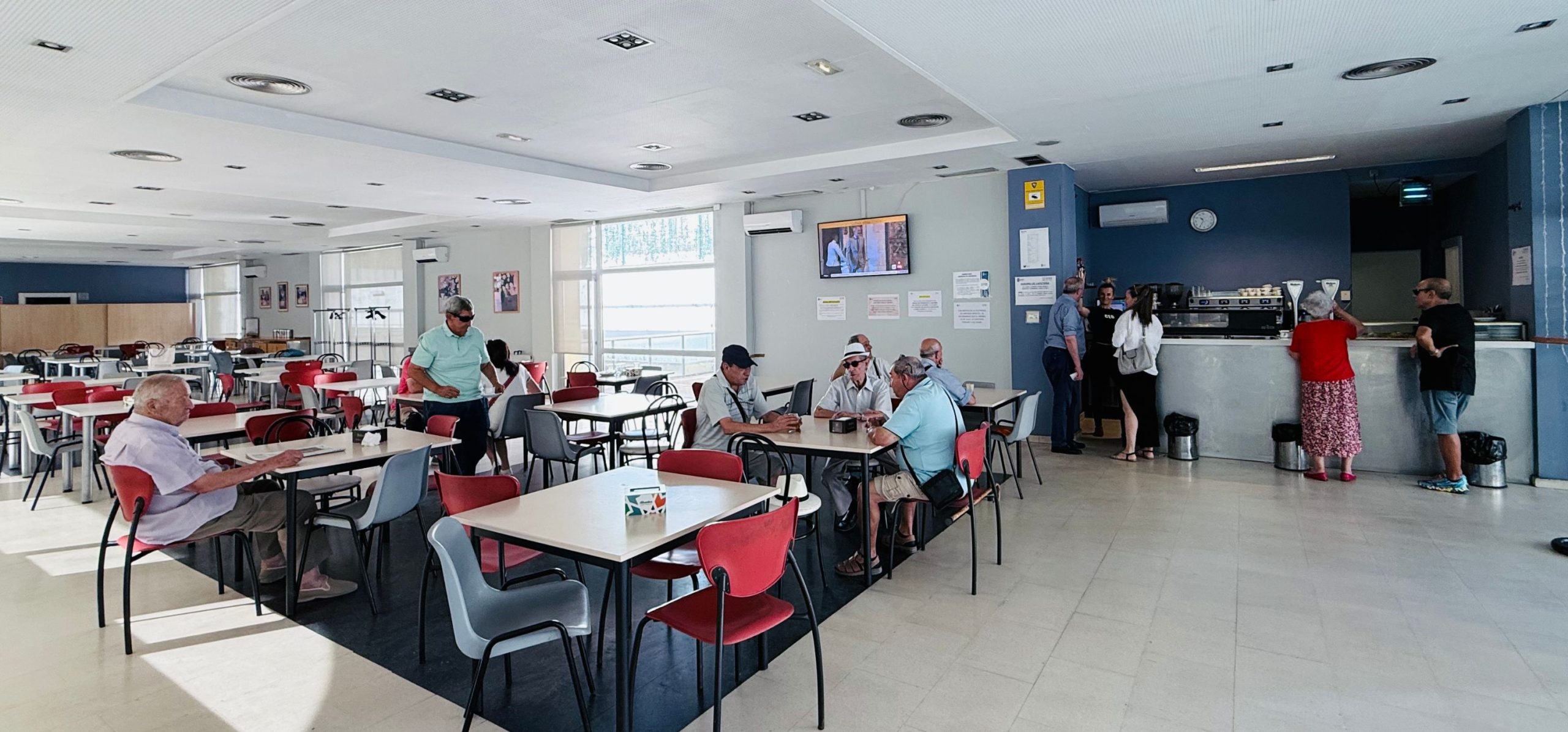 Licitamos el servicio de cafetería y comedor del Centro de Mayores de Arganda