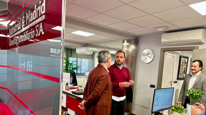 Industrial Madrid presenta a Alberto Escribano sus nuevos proyectos industriales y residenciales para Arganda