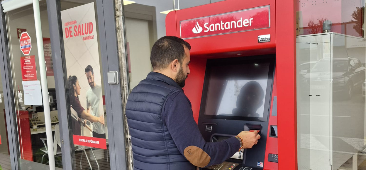 Cumplimos con otra demanda esencial en La Poveda: el cajero físico ya está en marcha