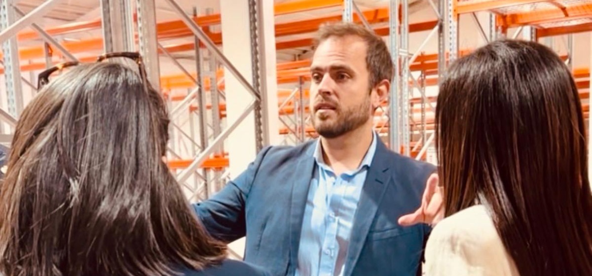 Alberto Escribano visita las nuevas instalaciones que el Grupo Boniquet abrirá en Arganda